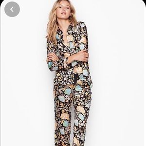 VS Black Satin Floral pajamas long set